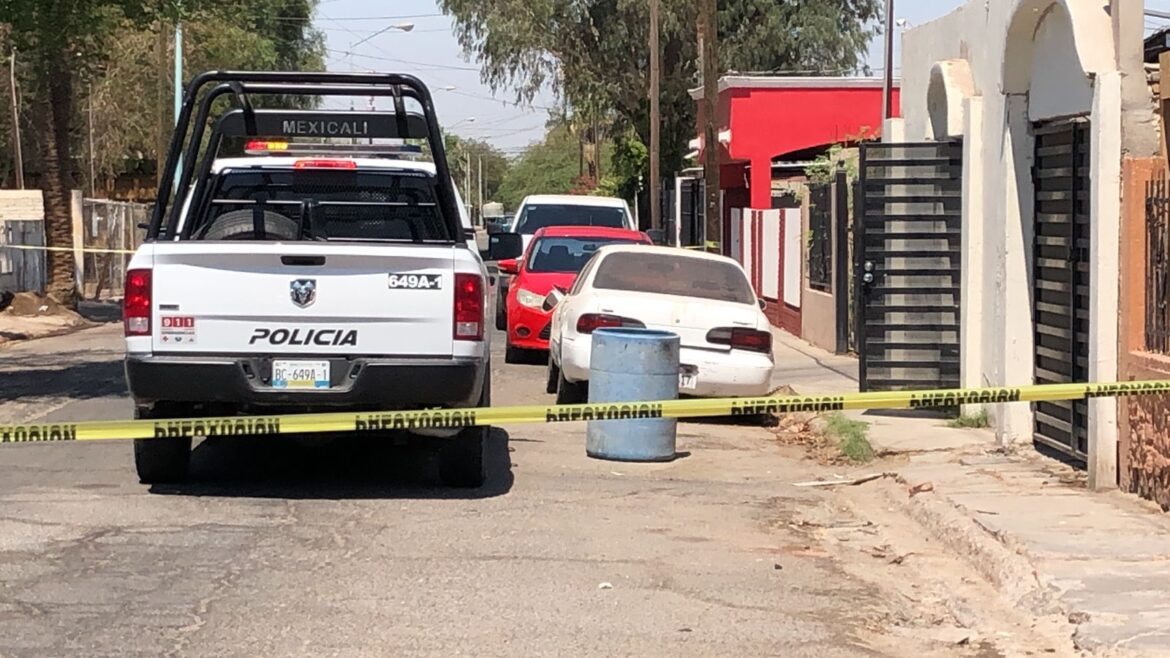 LLEGA A CASA DE SU EX Y LO ENCUENTRA MUERTO