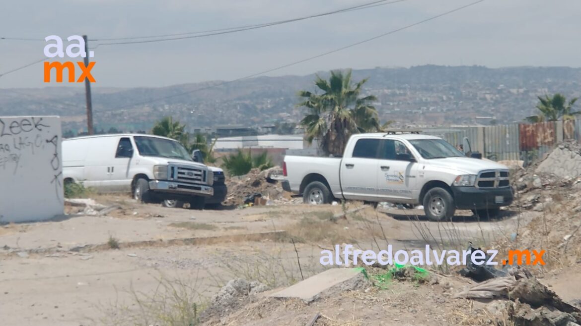 ENVUELVEN CADáVERES EN PLáSTICO Y LOCALIZAN UN CALCINADO