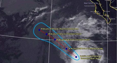 Alvin se convierte en huracán categoría 1 en el Pacífico