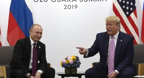 Trump bromea con Putin: “No interfieras en la elección”