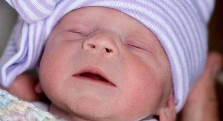 Nace primer bebé en trasplante de útero de donante fallecida