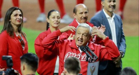 Destina AMLO más de mil millones para compra de dos estadios de béisbol