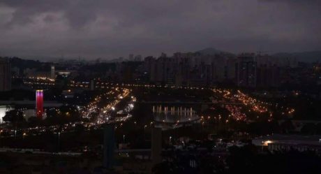 Extraño fenómeno en Sao Paulo: Oscurece al medio día