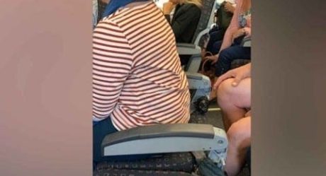 [VIRAL] Le toca un asiento sin respaldo a pasajera de avión