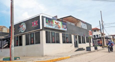 Por miedo cierran negocios tras masacre en Veracruz