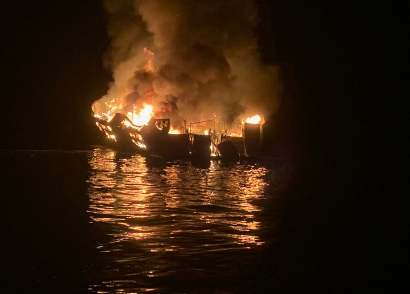 Incendio de un barco