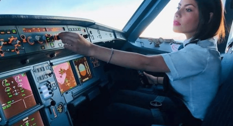 Mujer piloto de interjet pide disculpas por su comentario