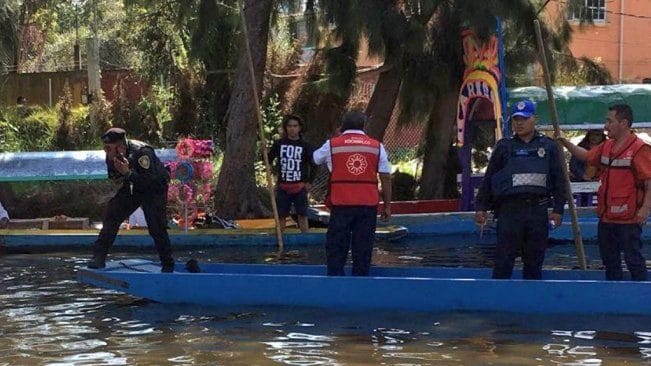 cropped trajineras xochimilco