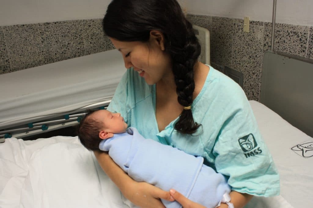 extienden maternidad a madres mexicanas