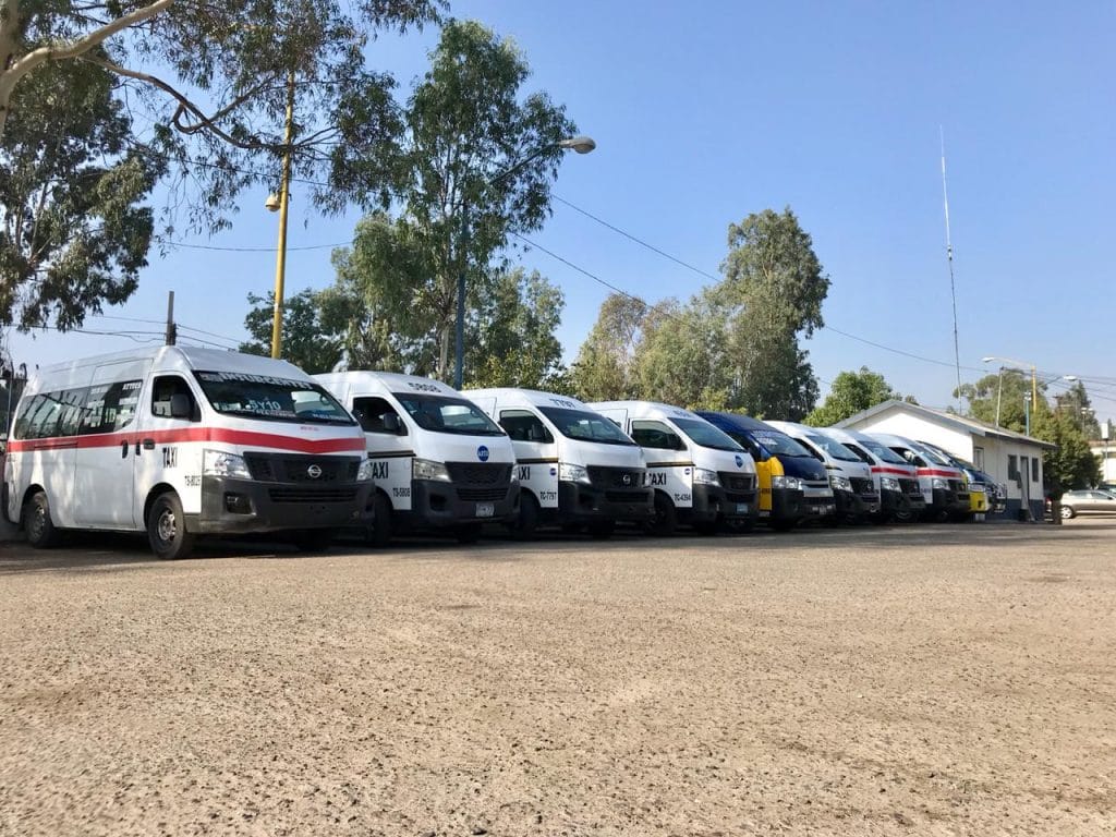 Más de mil vehículos de transporte han sido remolcados