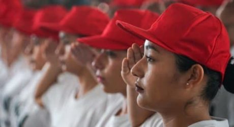 Buscan que Servicio Militar sea obligatorio para mujeres