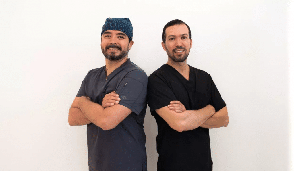 Vive Plastic Surgery - Dr. Felix Marquez and Dr. Flavio Ochoa Posing for a photo