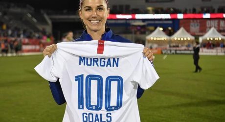 La futbolista Alex Morgan anuncia su embarazo