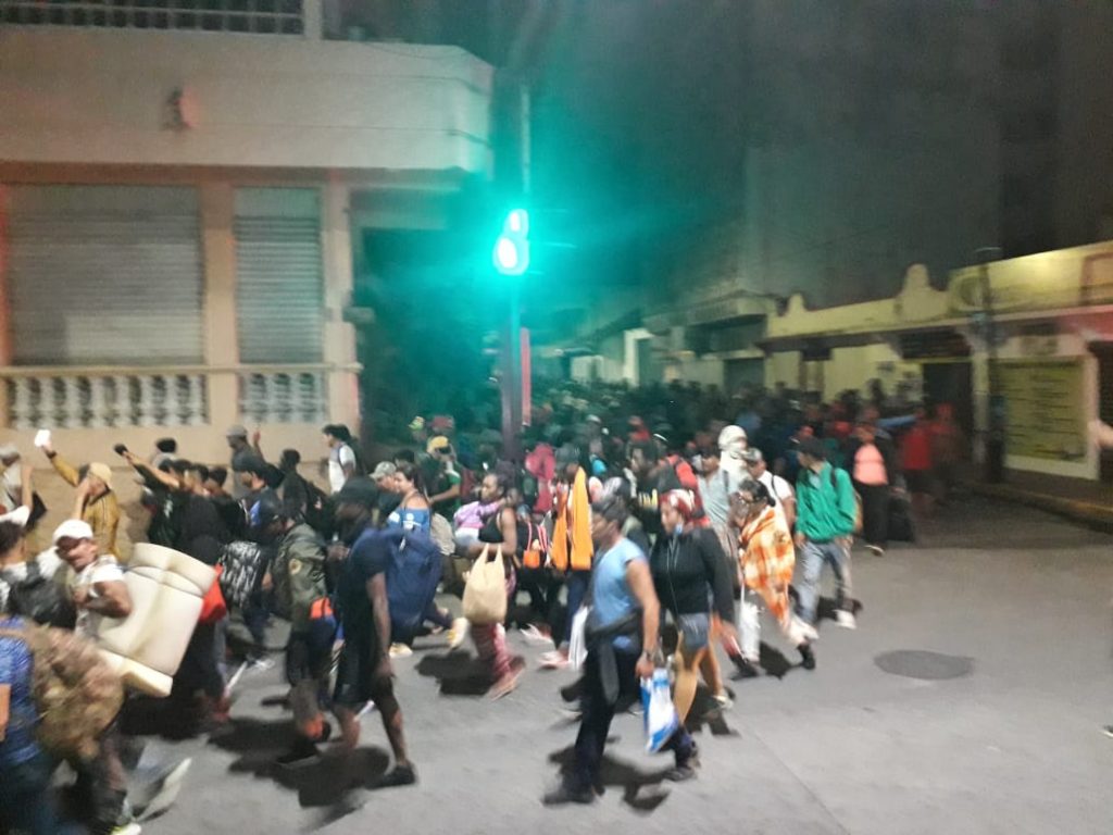 caravana migrante detenida en chiapas