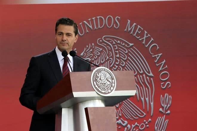 Peña Nieto la libra en caso Lozoya