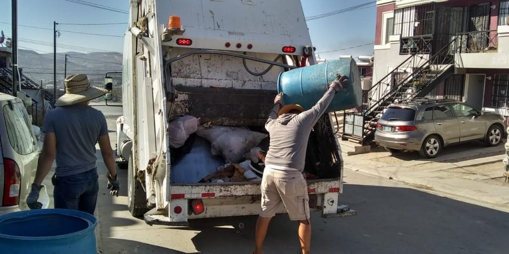 Arranca recolección de basura en Villa del Álamo