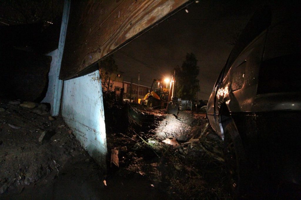 Viviendas sufren inundación en Tijuana