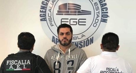 Alcalde iba feliz a casarse, terminó arrestado