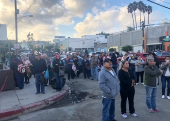 Evacuación de urgencia en el IMSS por fuga de gas