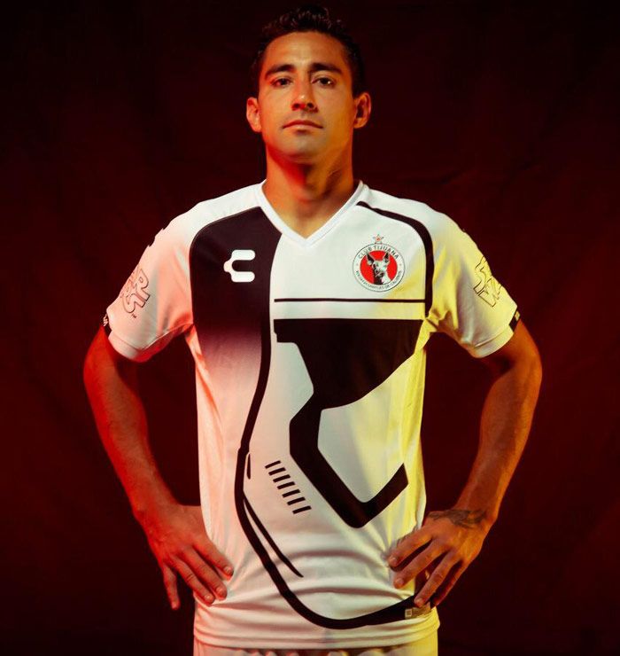 Estas son las playeras conmemorativas de Star Wars que usarán los Xolos