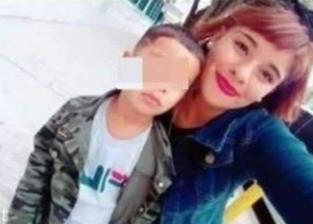 Degolló a su novia y la dejó encerrada con su hijo de 4 años