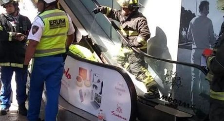 Muere hombre prensado en escaleras eléctricas