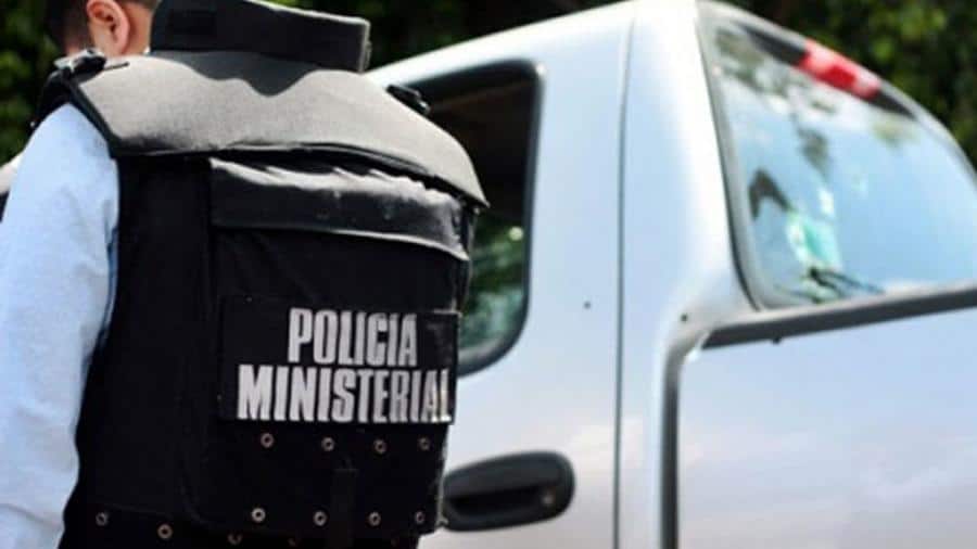 Suspenden a policía ministerial por acosar mujeres en un bar