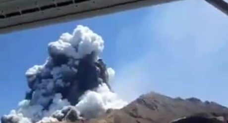 Erupción de volcán en Nueva Zelanda deja cinco muertos