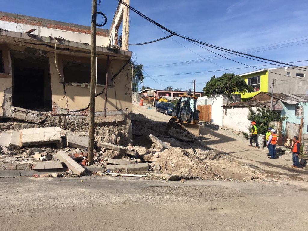 Demuelen viviendas en Tijuana