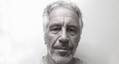 Revelan imágenes de la autopsia de Jeffrey Epstein