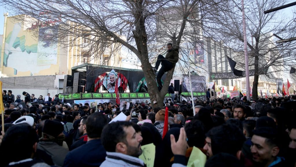 Varios muertos por estampida en funeral de General iraní