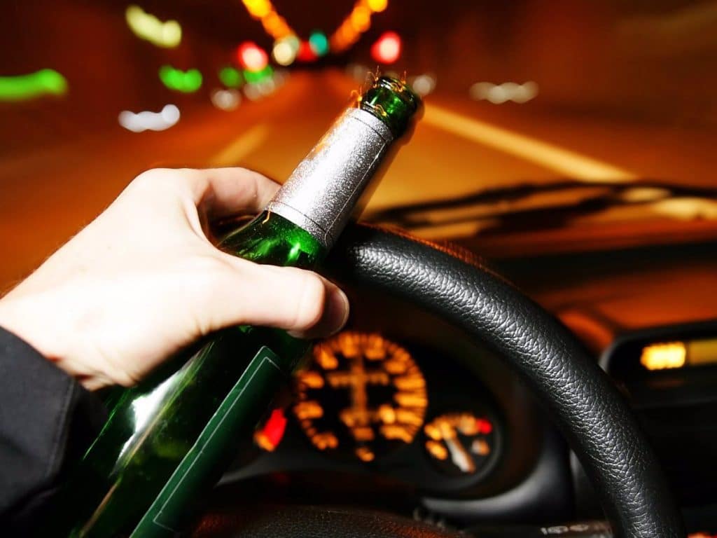Doblan multa para quien conduzca alcoholizado