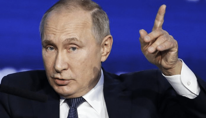 Renuncia todo el gabinete de Vladimir Putin