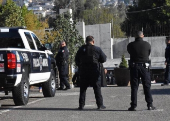 Asesinan a otra mujer en Tijuana, hieren a un hombre