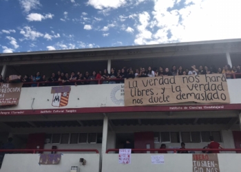 Alumnas de la 'Ibero' protestan contra autoridades académicas