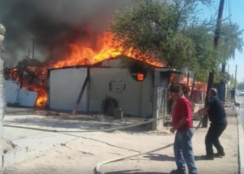 Arde casa por culpa de adictos