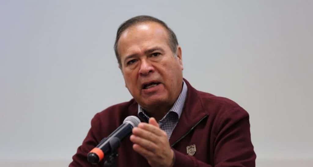 González promueve medidas preventivas de salud dictadas por GobEdo