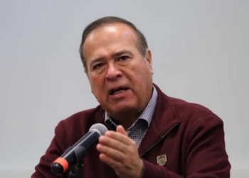 González promueve medidas preventivas de salud dictadas por GobEdo