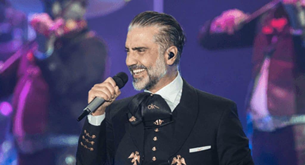 Alejandro Fernández dejará de cantar 'Mátalas'