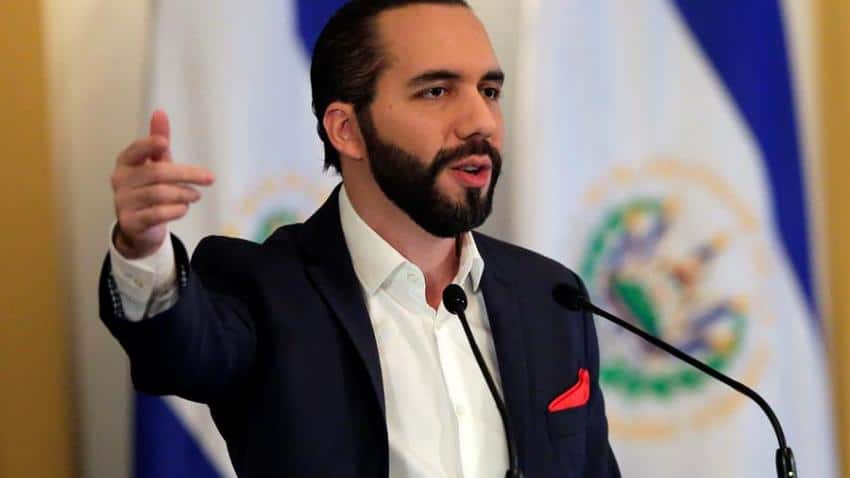 El Salvador acusa a México de enviar avión con personas con coronavirus
