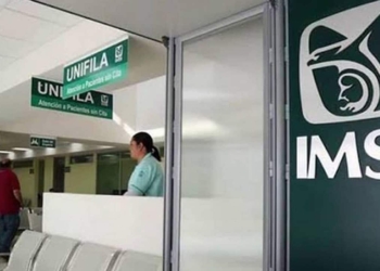 Médico del IMSS que murió contrajo covid-19 al ejercer su trabajo