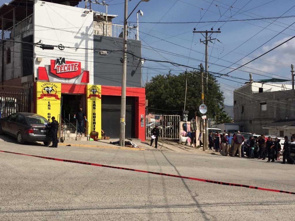 Matan a hombre fuera de abarrotes; van cuatro asesinatos