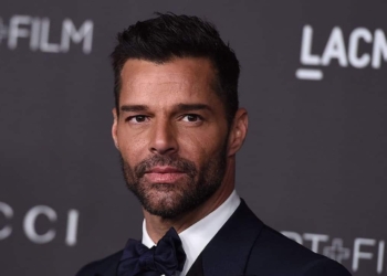 'Brutos' e 'ignorantes' los que no hacen cuarentena: Ricky Martin