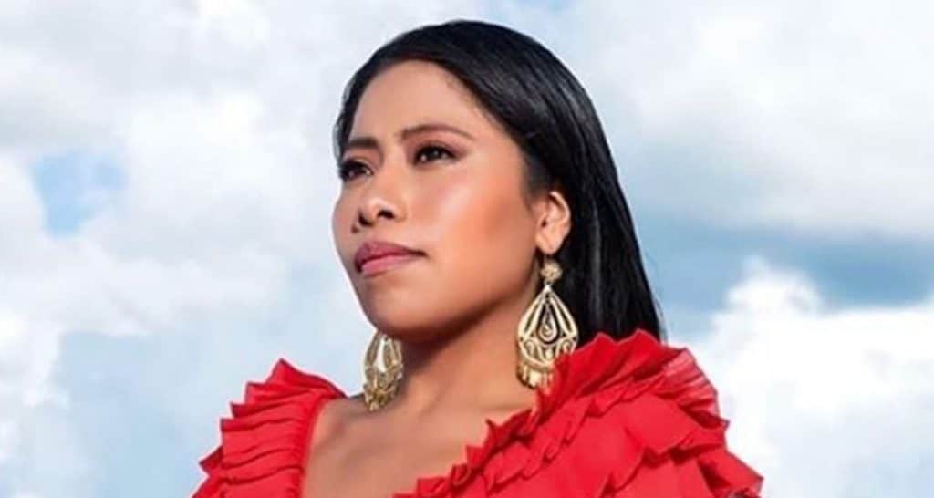 Yalitza Aparicio festeja la graduación de supuesto novio