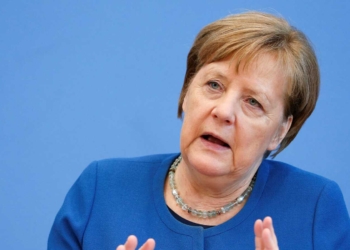 El coronavirus va a afectar al 70% de la población: Angela Merkel