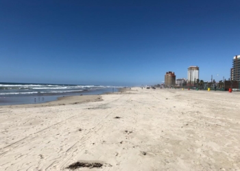 Inicia cierre de playas en BC para evitar multitudes