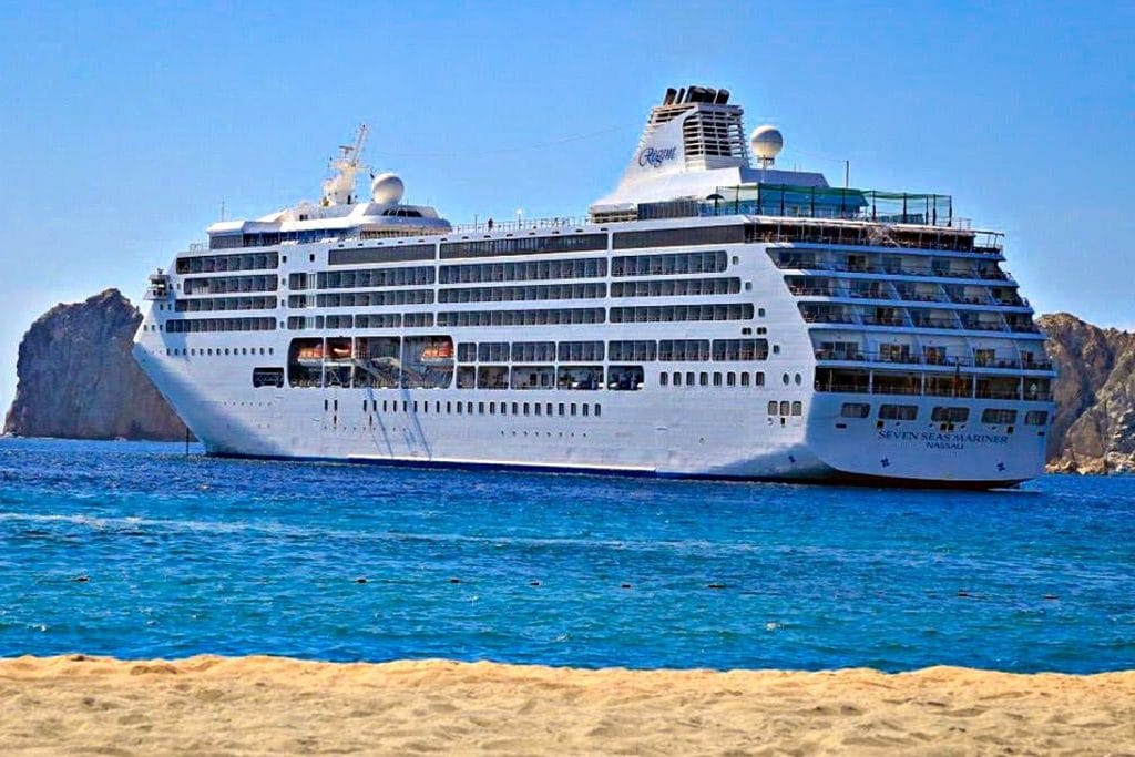 Trump suspende cruceros por coronavirus