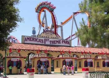 Knott's Berry Farm anuncia cierre por coronavirus