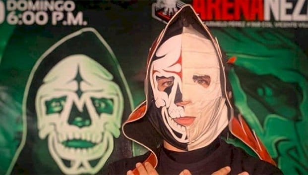 La Parka Jr sufre accidente similar al de su padre