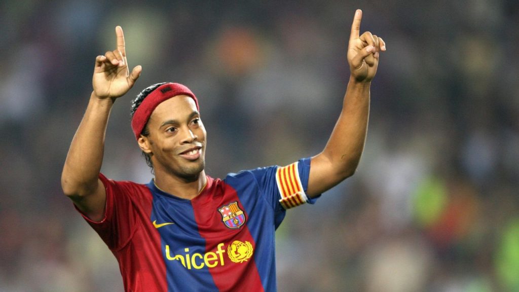 Detienen a Ronaldinho por una increíble razón